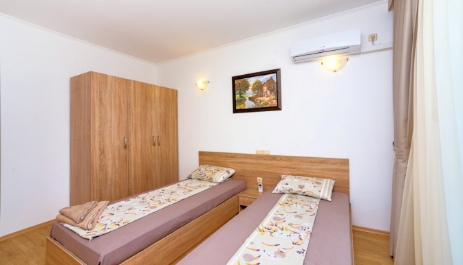 KRISTAL_BEACH_APARTHOTEL_NESSEBAR_BULGARIA_AIR_TOUR_TRAVEL